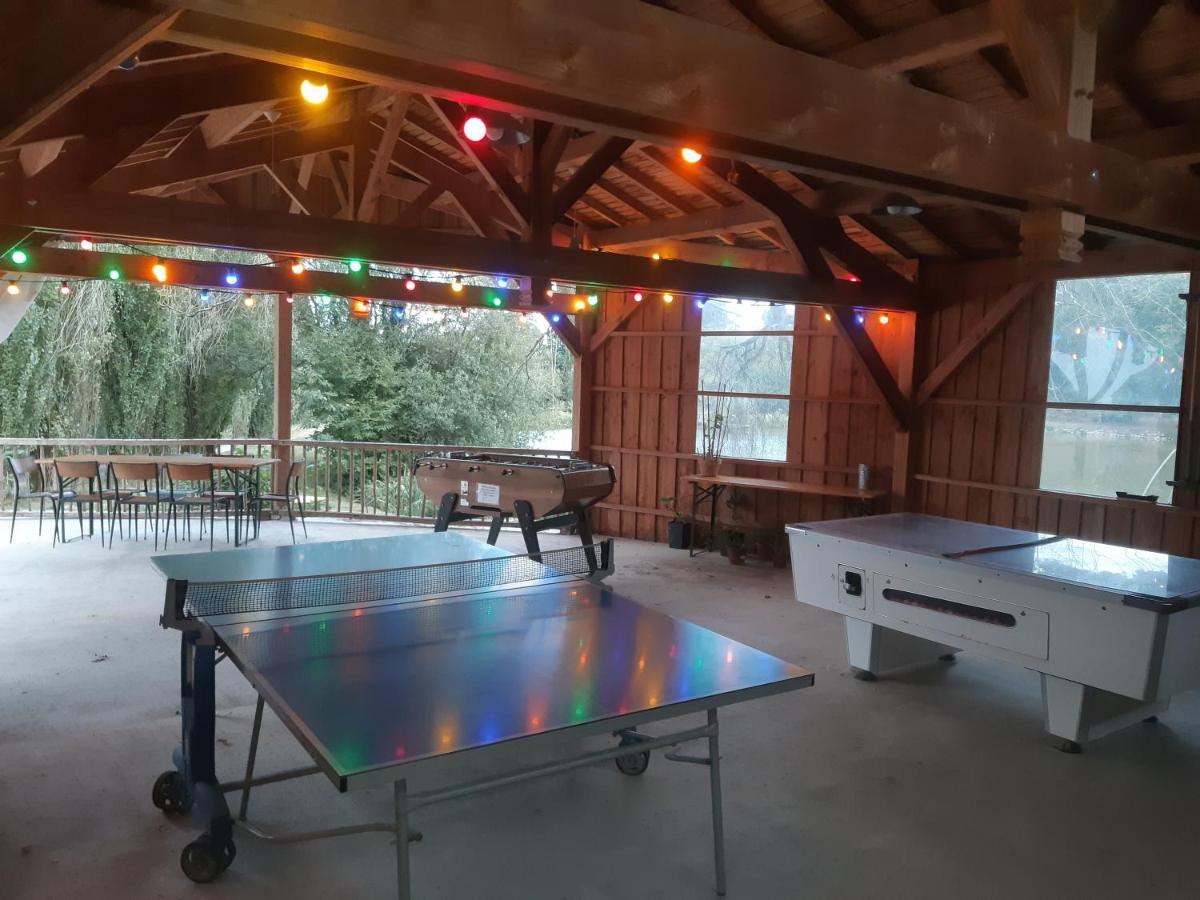 Camping De La Chagnee Saint-Aubin-le-Cloud Exterior photo