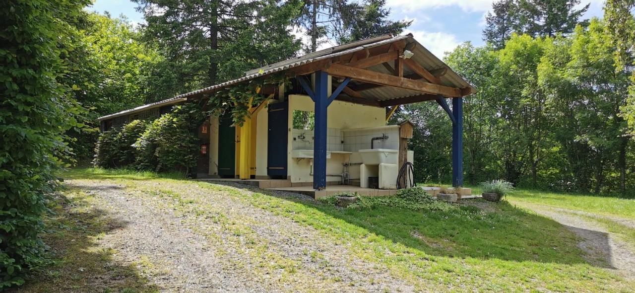 Camping De La Chagnee Saint-Aubin-le-Cloud Exterior photo